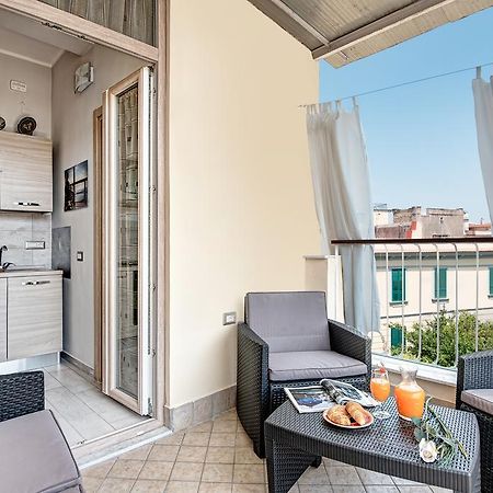 Giggino'S Flat - Live Like A Local Apartment Napoli Exterior foto